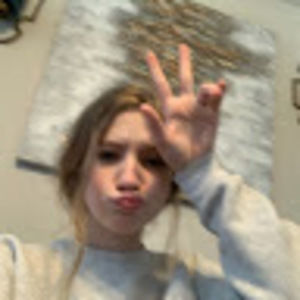 Meet your Posher, Avery